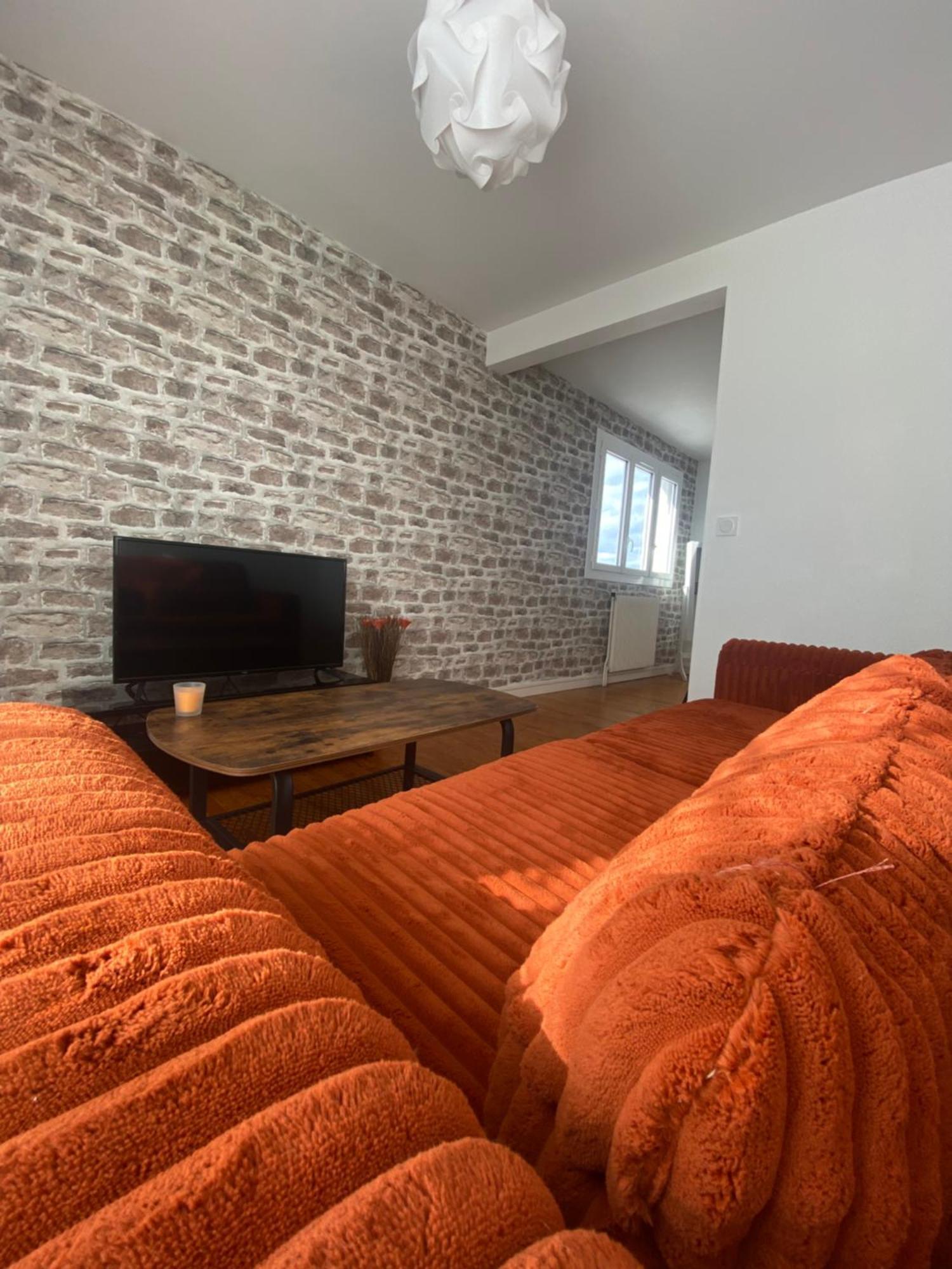 Appartement Spacieux Et Chaleureux - 4Pers - Refait A Neuf - Parking Privatif - Proches Axes, Commerces Et Services - Check In 24-24 Lempdes Kültér fotó